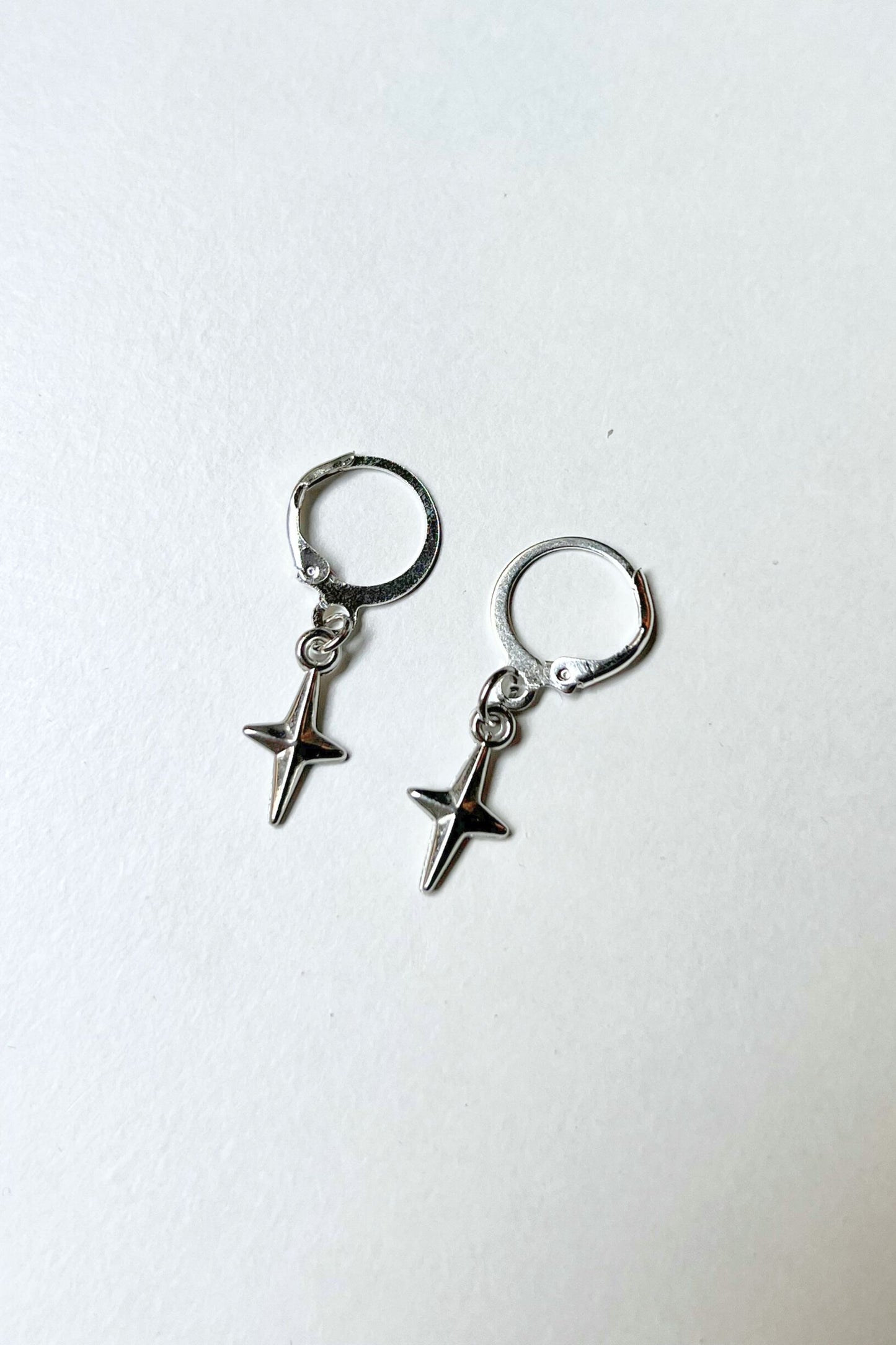 boucles d'oreilles midnite cross croix techno argent acier inoxydable femme homme summer festival happy luxe