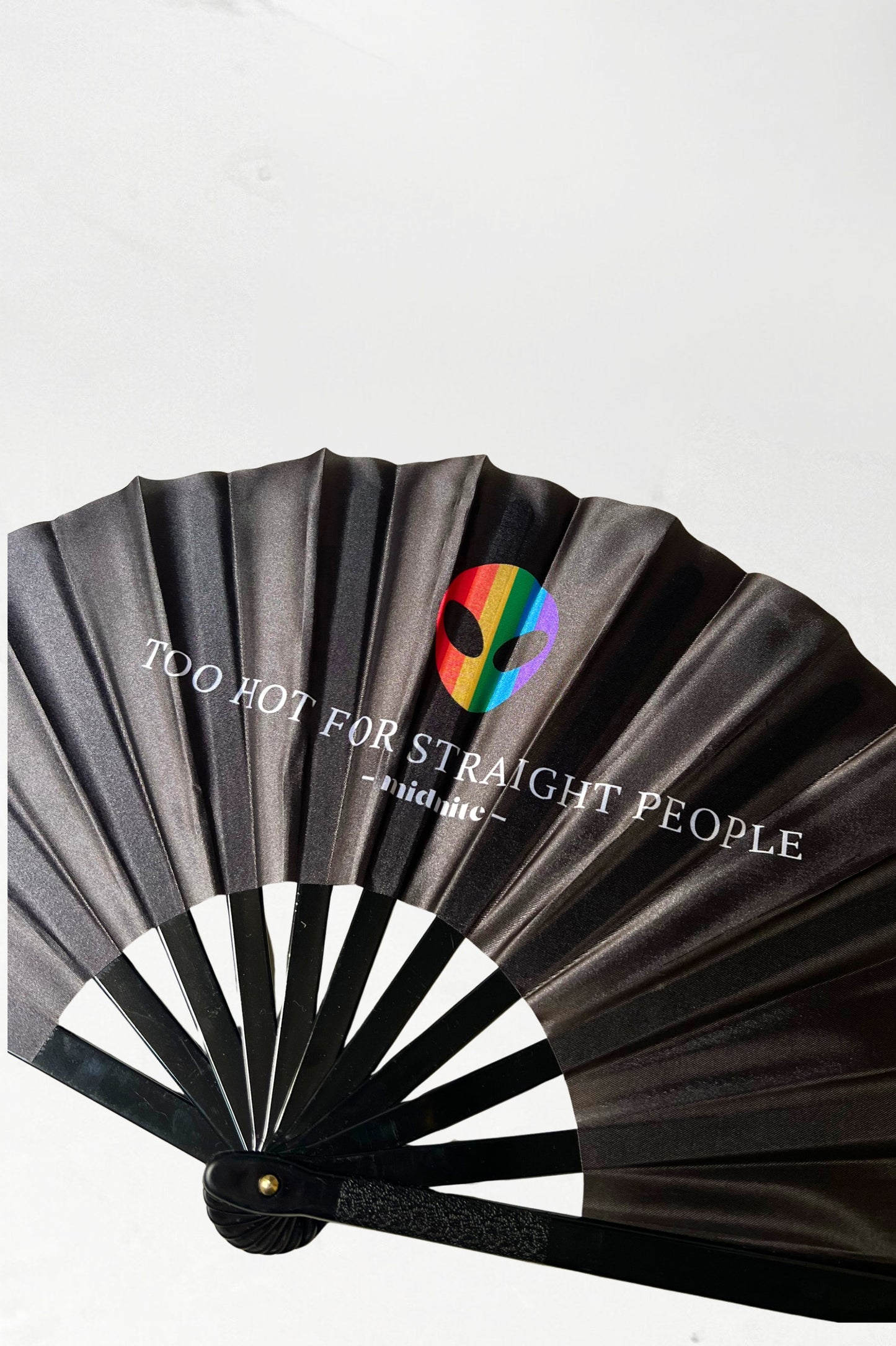 Eventail Large Too hot for straight people