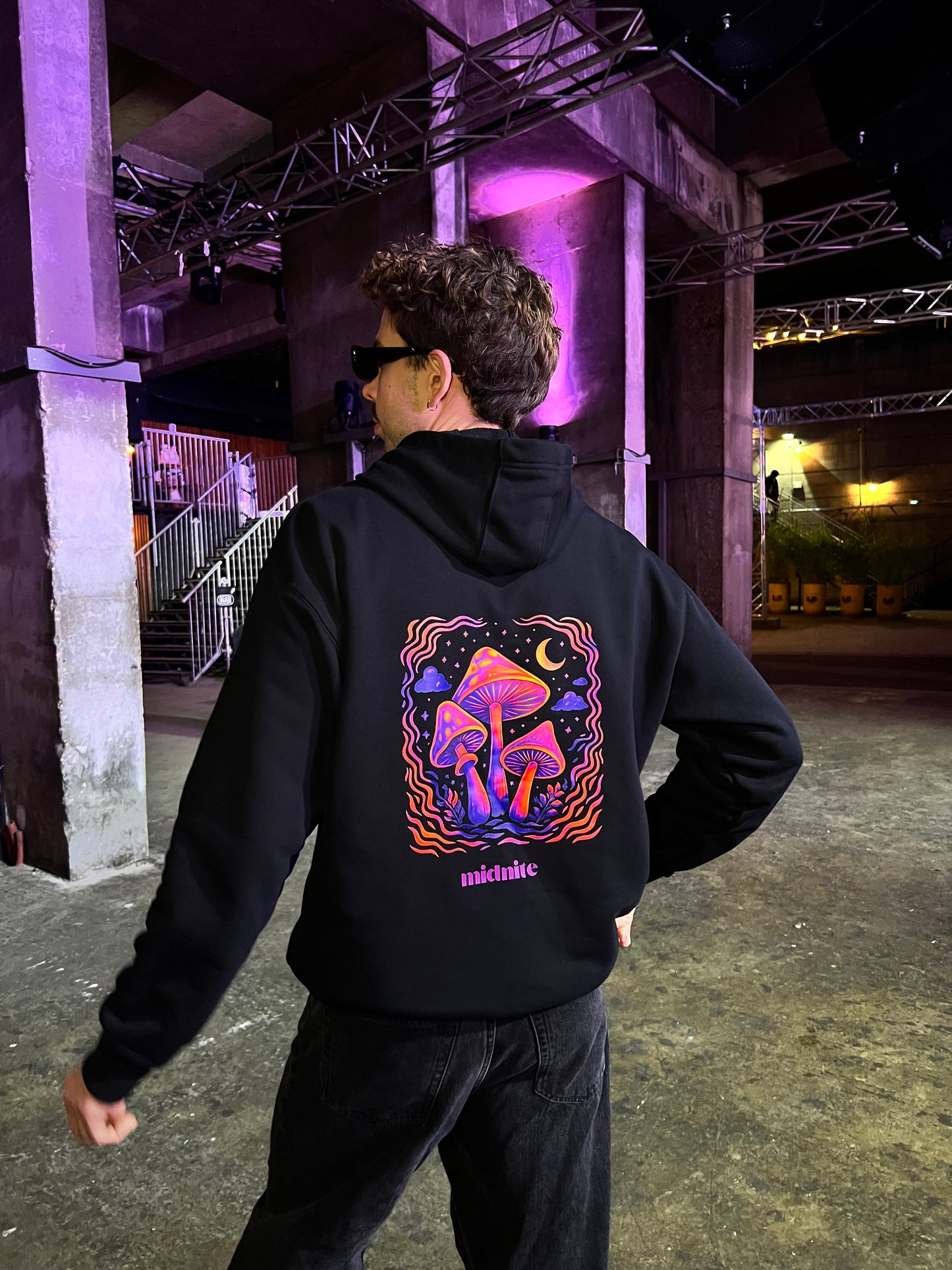 Hoodie a capuche noir midnite