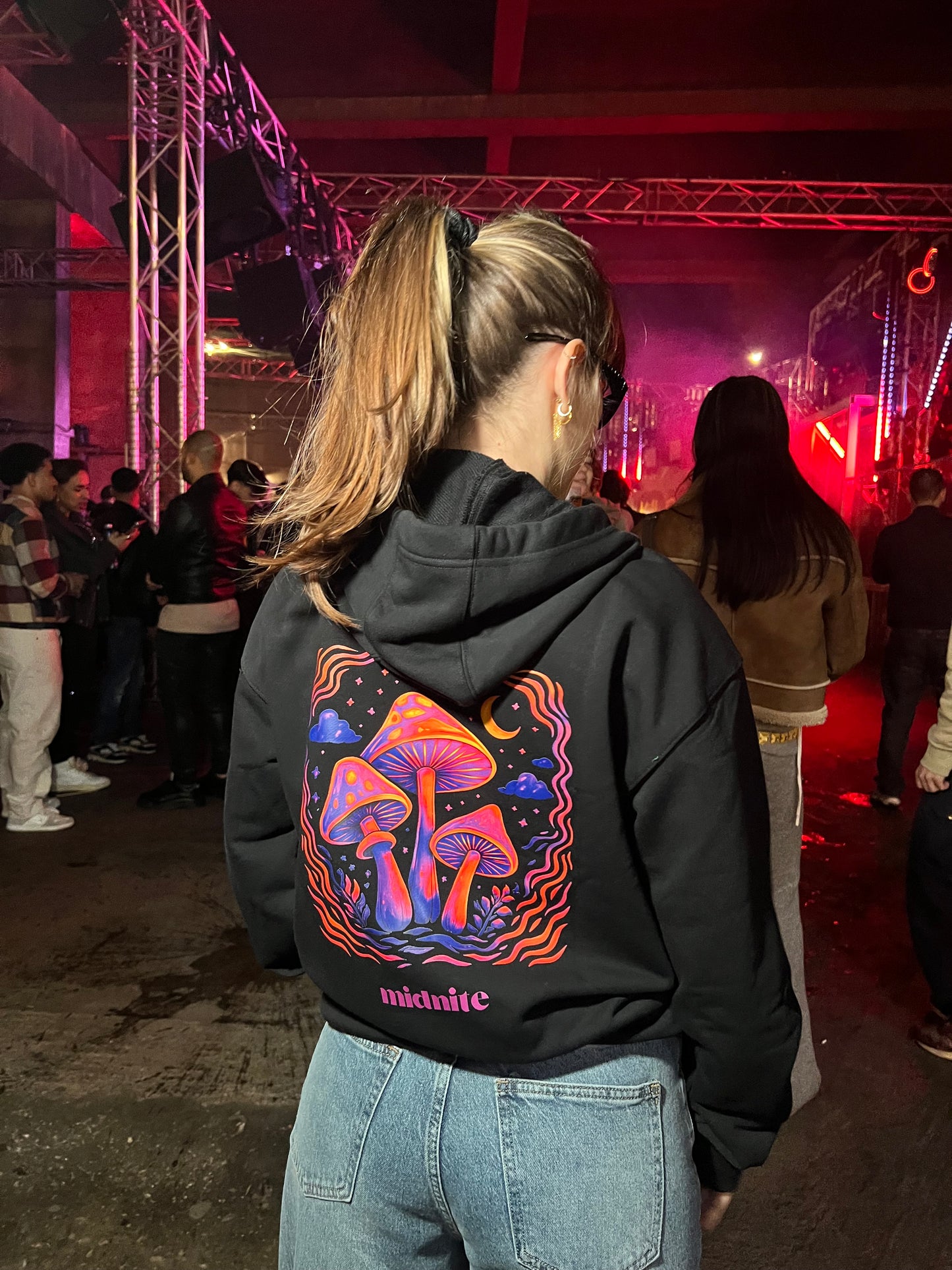 Hoodie a capuche noir midnite