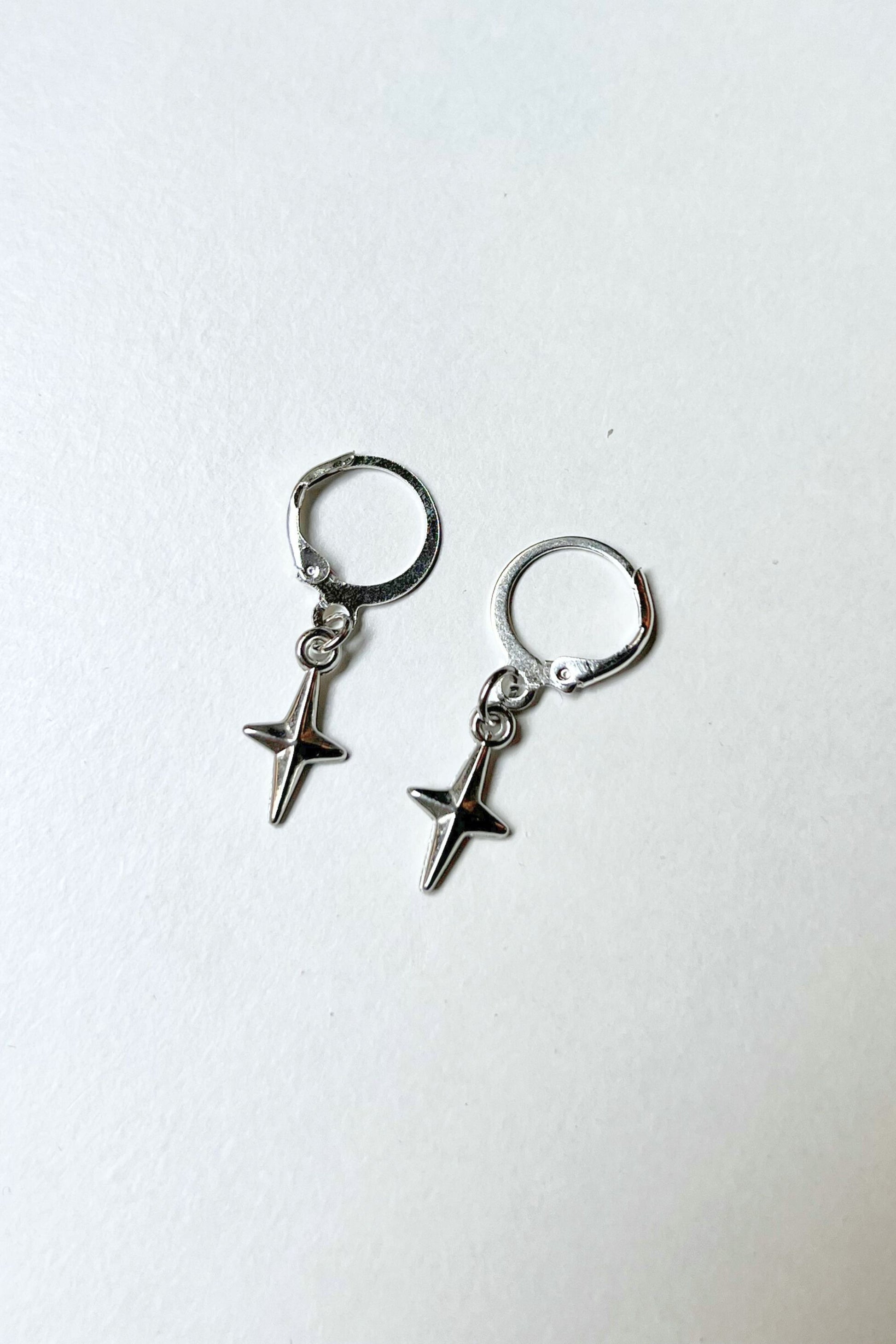 boucles d'oreilles midnite cross croix techno argent acier inoxydable femme homme summer festival happy luxe