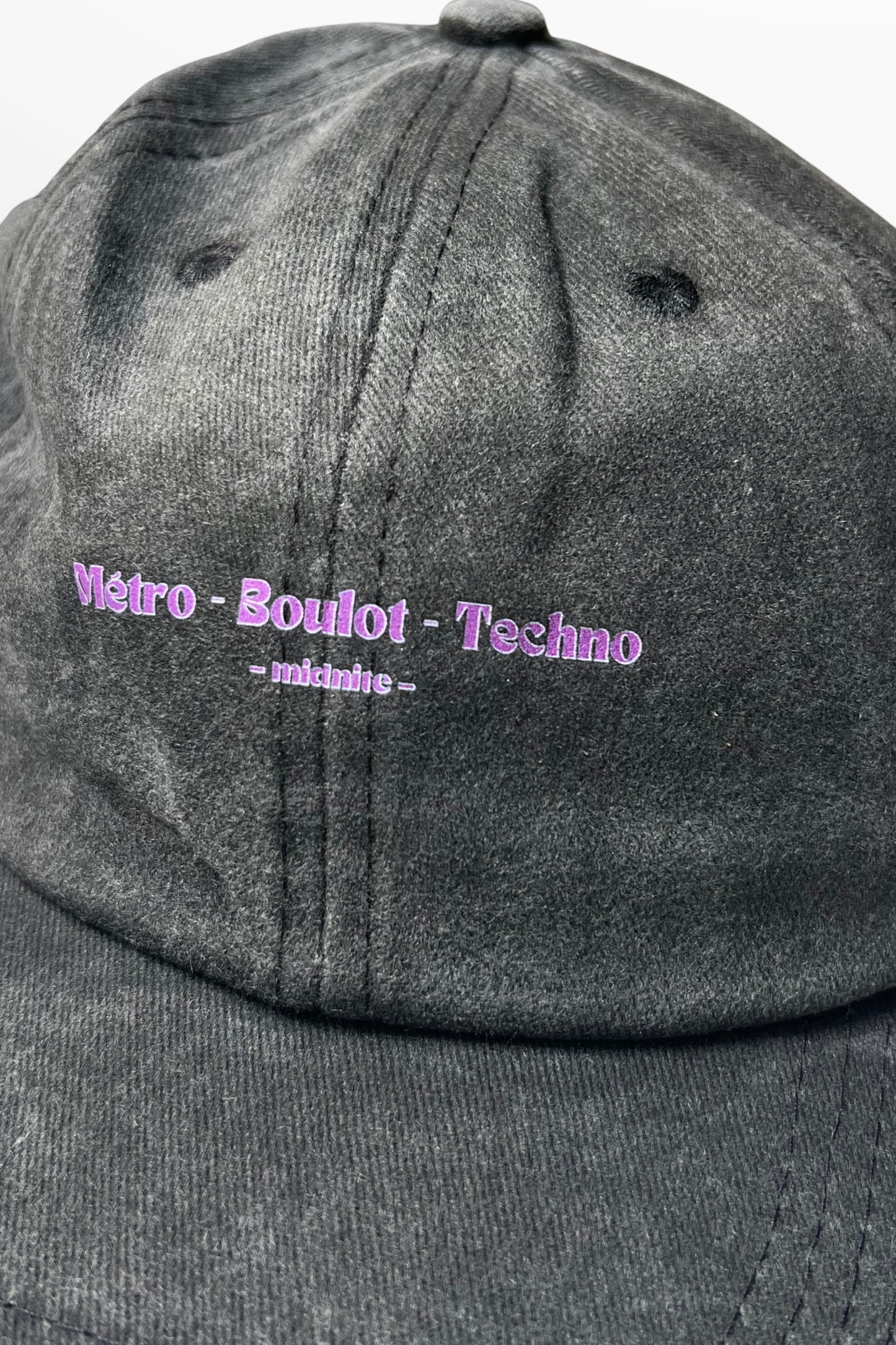 casquette midnite queer gay gris homme femme festival summer 2026 luxe made in europe club party