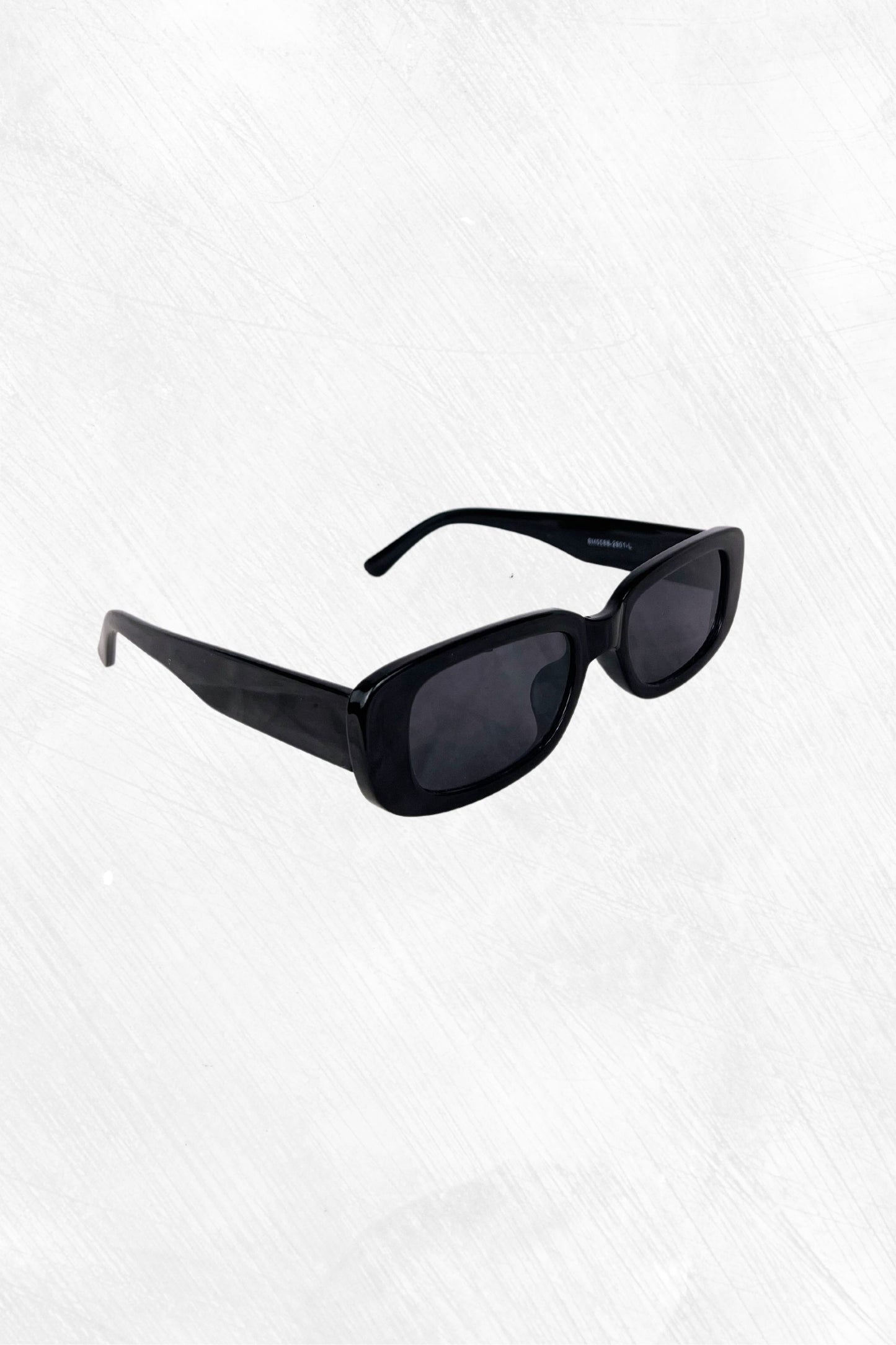 lunettes de soleil midnite rectangle noir festival soiree femme homme  italie