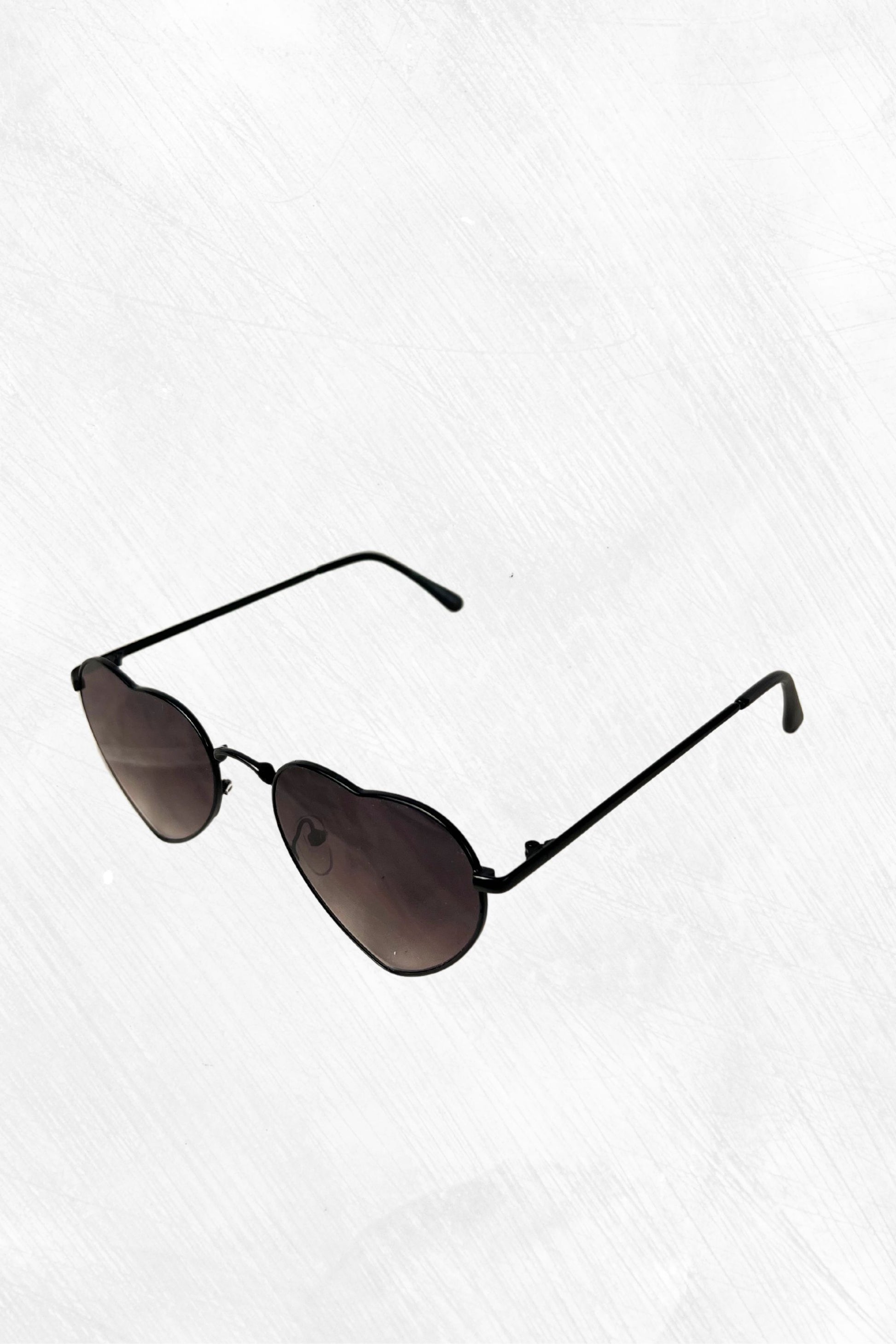 lunettes soleil midnite coeur noir degrade festival soiree fun femme homme